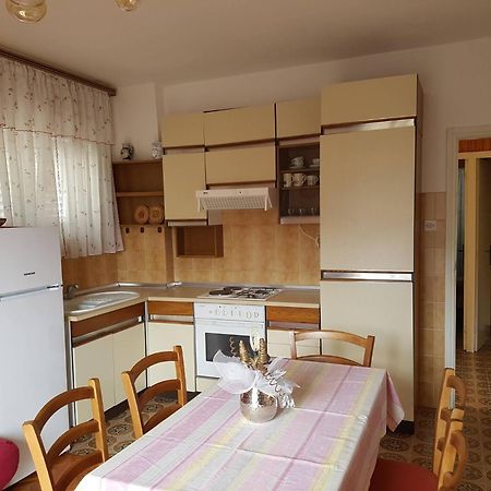 Apartments Gabriela Башка Экстерьер фото